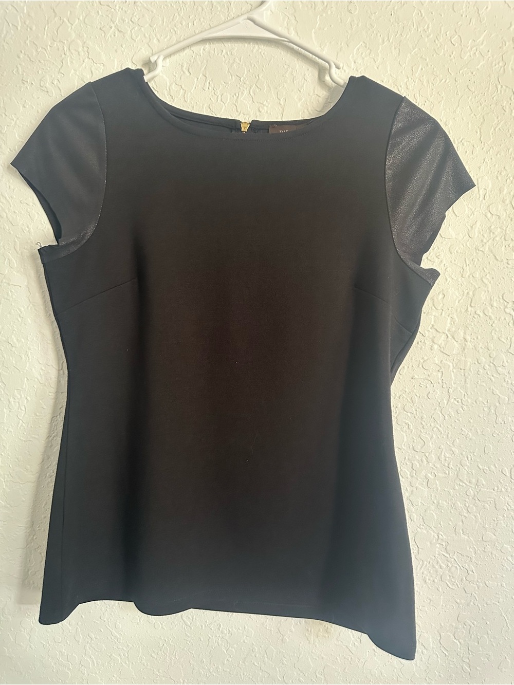 FINAL PRICE The Limited Black Top XS